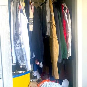 Selling my whole closet. All from stores like H&M, bluenotes, boohoo, Shein